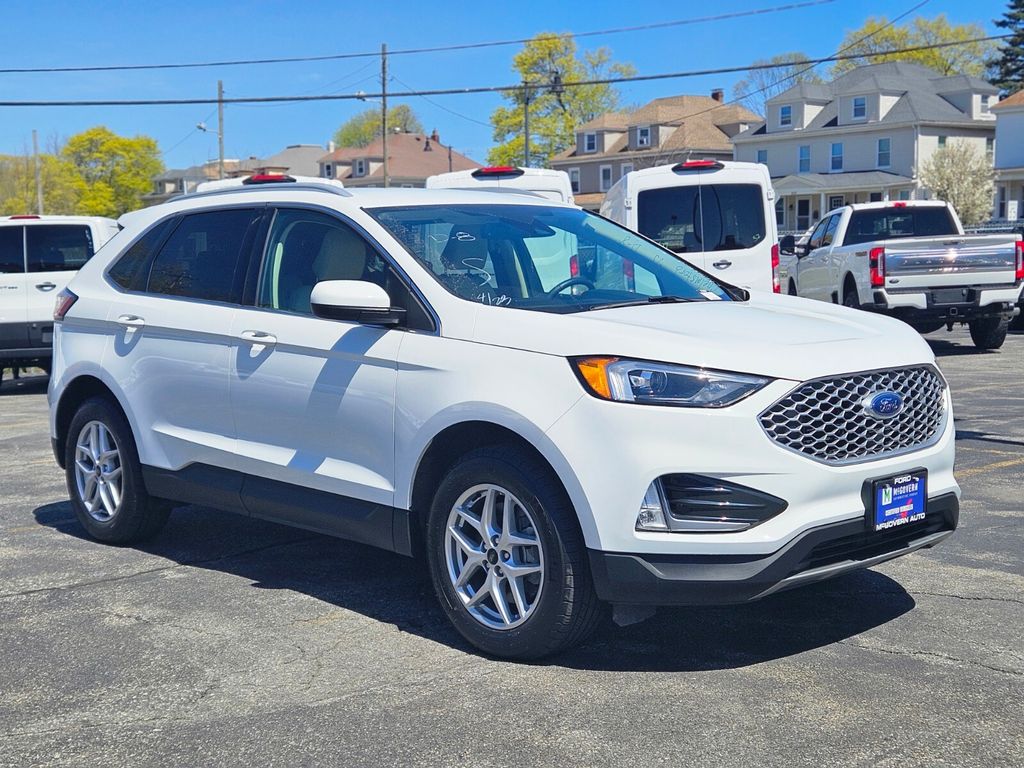 Used 2023 Ford Edge - photo 8