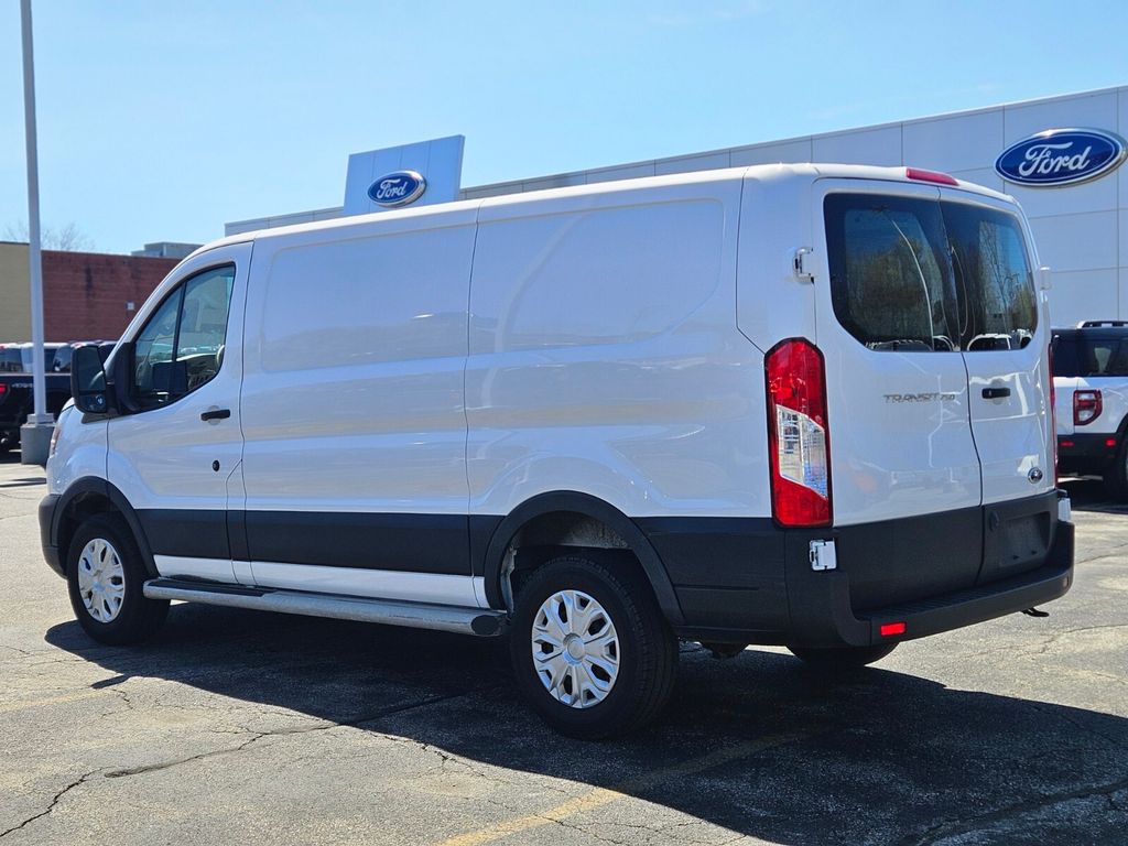 Used 2025 Ford Transit 250 - photo 2