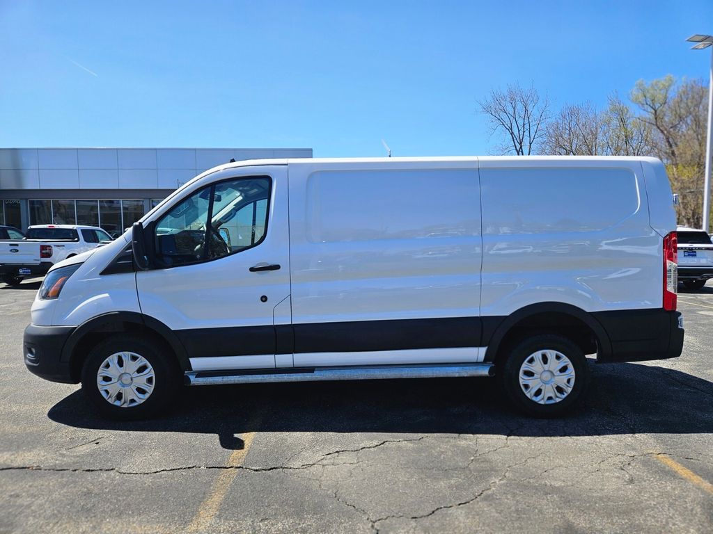 Used 2025 Ford Transit 250 - photo 1