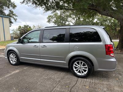Used 2016 Dodge Grand Caravan SXT Minivan for sale #MM5861 - photo 2