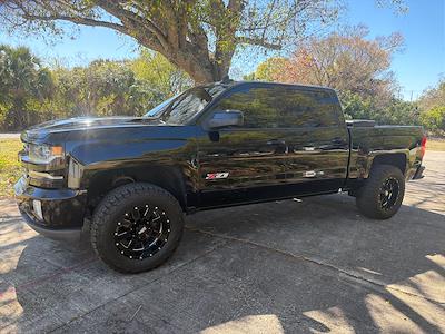Used 2018 Chevrolet Silverado 1500 - photo 1