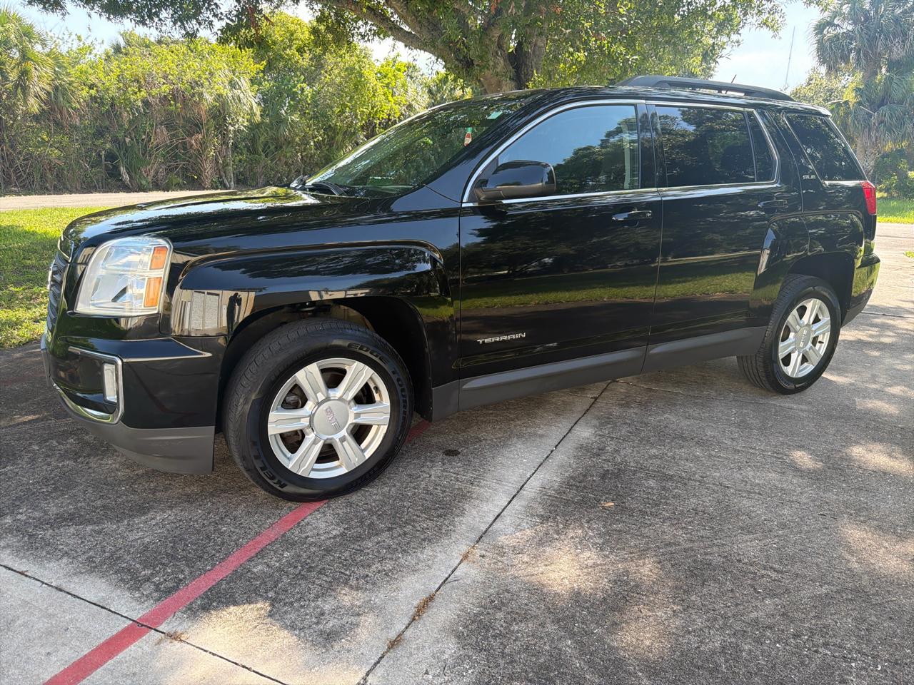 Used 2016 GMC Terrain - photo 2