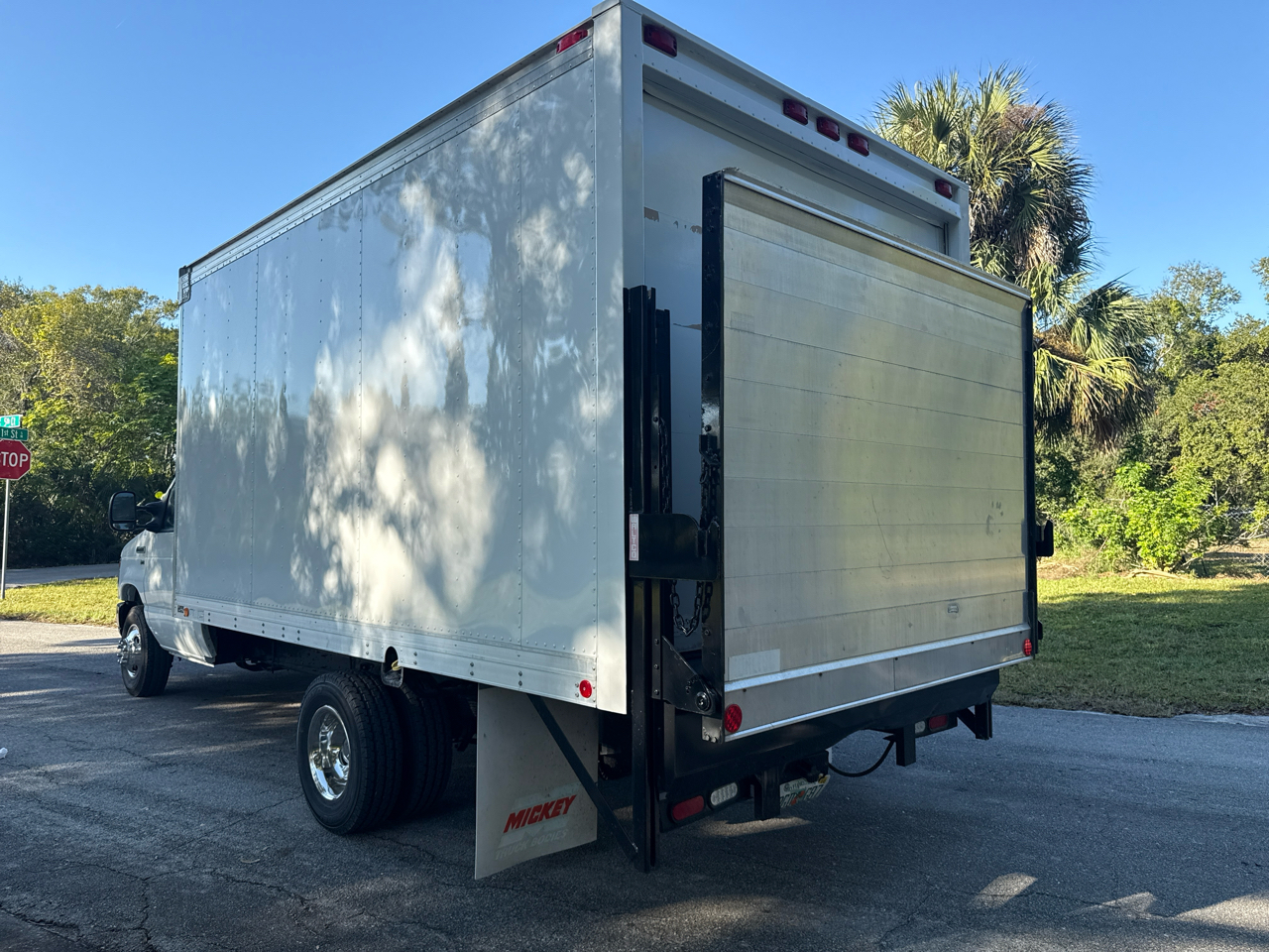 Used 2013 Ford E-450 - photo 2