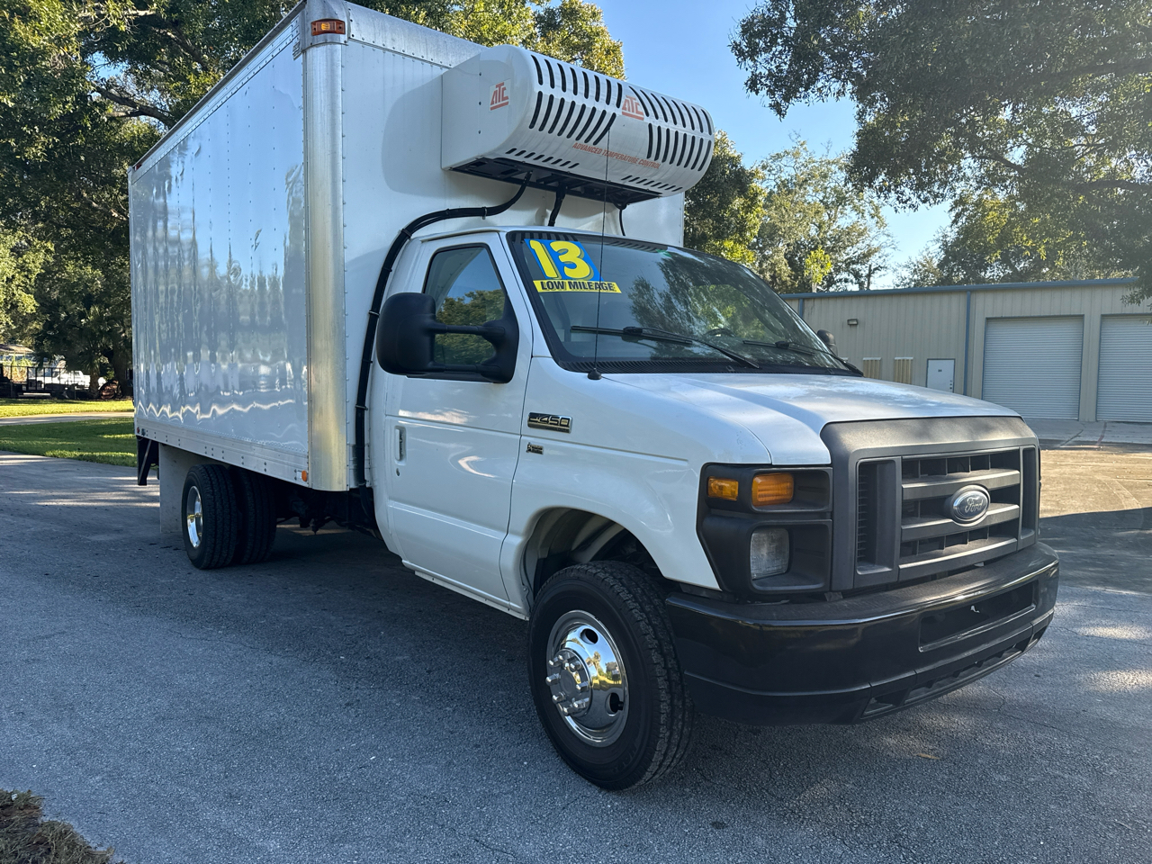 Used 2013 Ford E-450 - photo 11