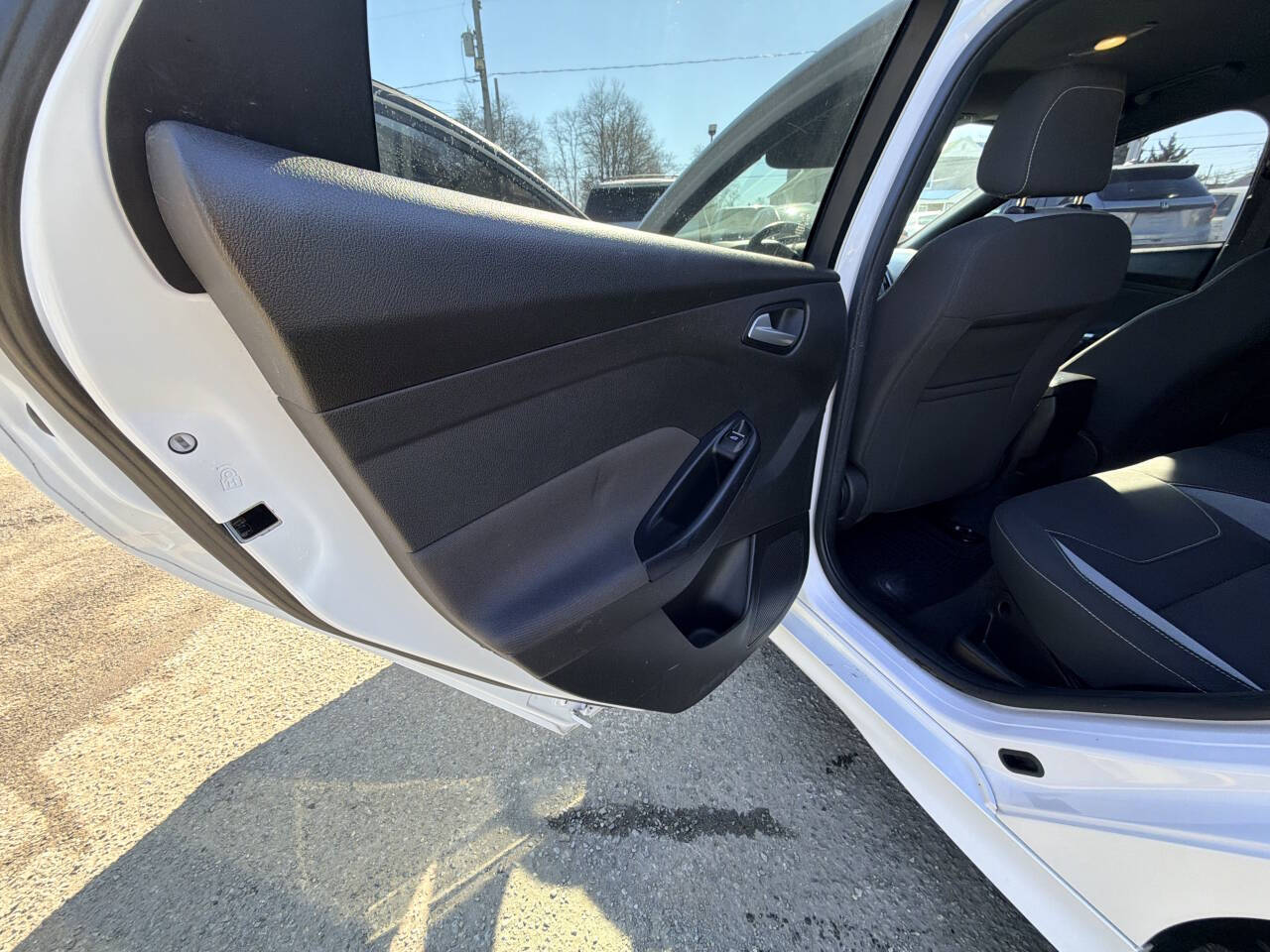 Used 2016 Ford Focus - photo 12