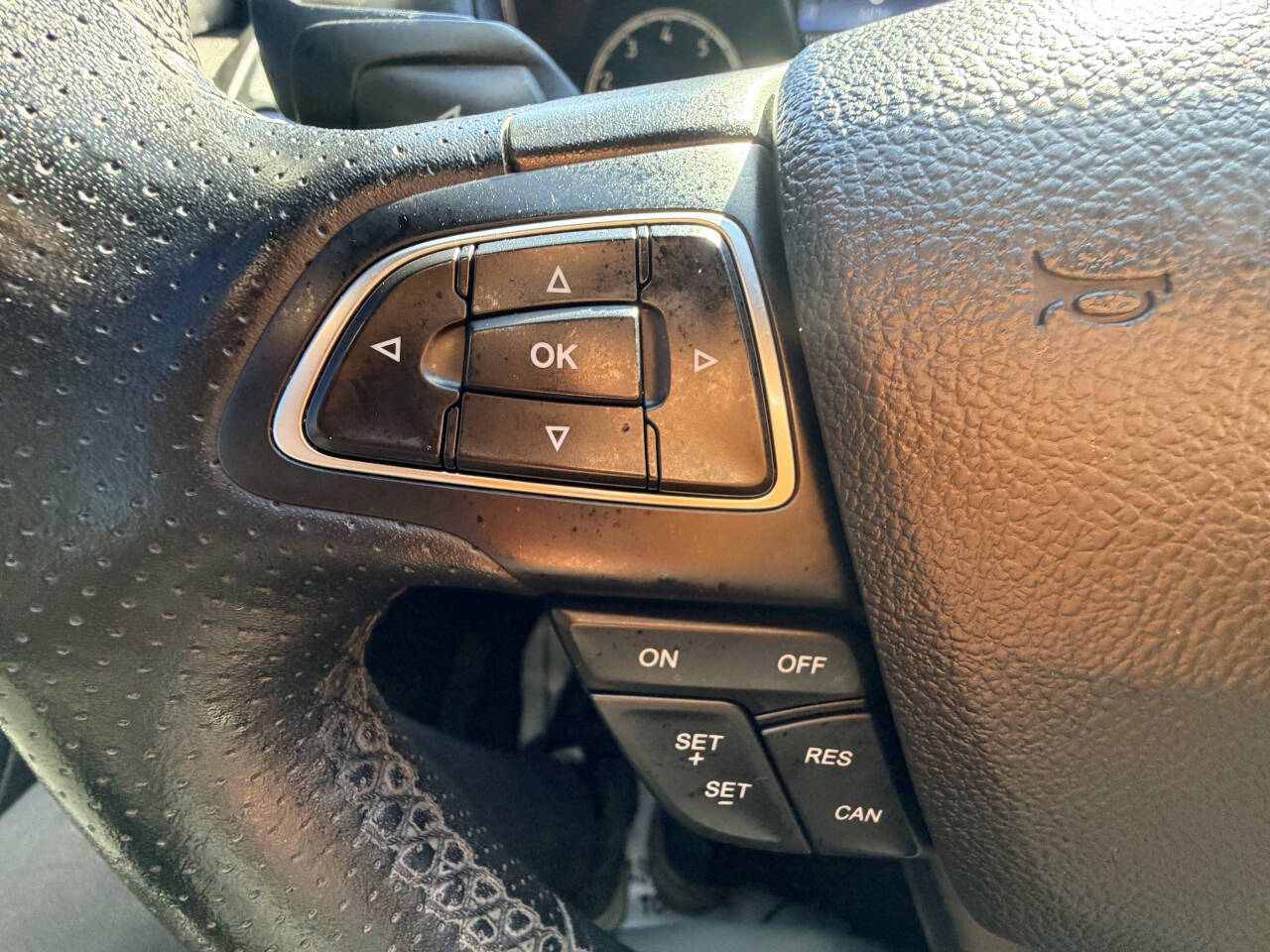 Used 2016 Ford Focus - photo 5