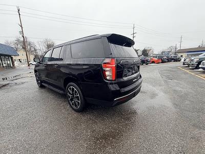 Used 2021 Chevrolet Suburban - photo 1