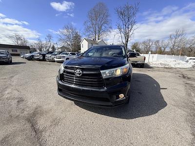 Used 2014 Toyota Highlander - photo 1