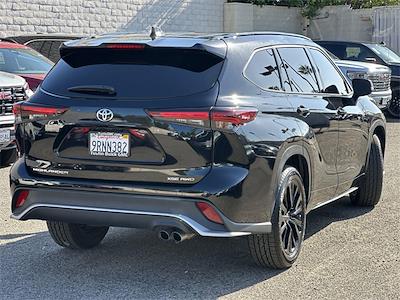 Used 2024 Toyota Highlander XSE for sale #15786T - photo 2