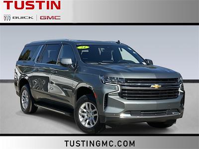 Used 2024 Chevrolet Suburban - photo 1