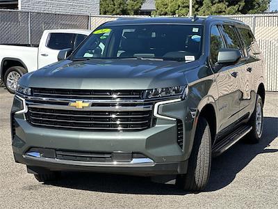 Used 2024 Chevrolet Suburban - photo 1
