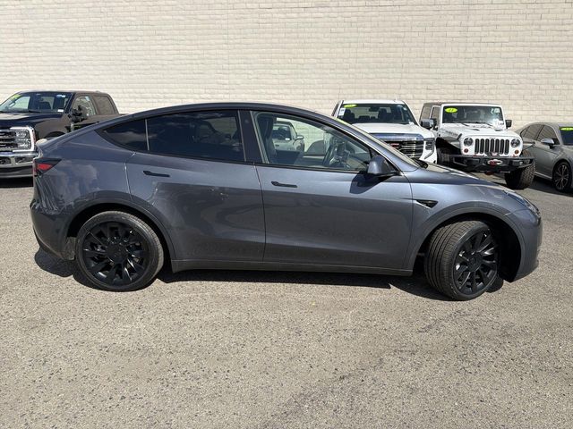 Used 2023 Tesla Model Y - photo 5