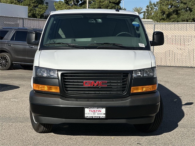 New 2026 GMC Savana 2500 - photo 5