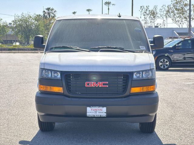 New 2026 GMC Savana 2500 - photo 5