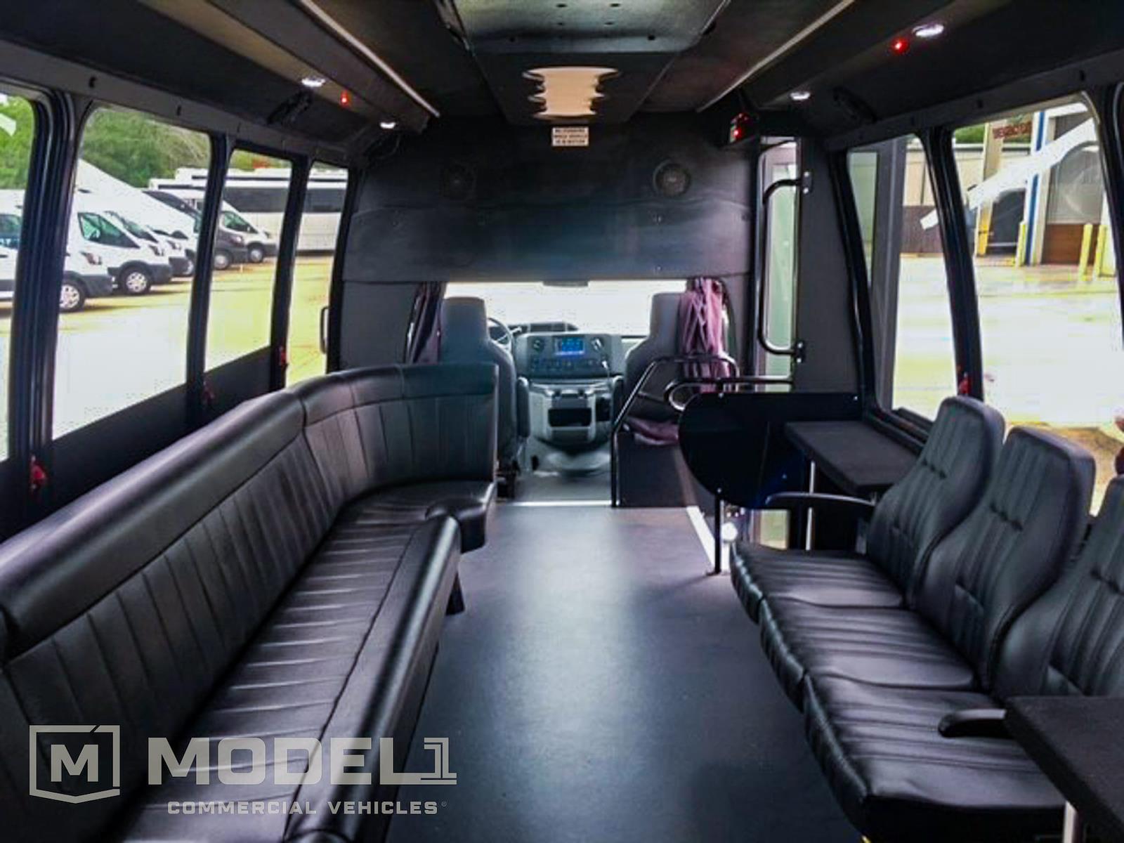 Used 2017 Ford E-450 - photo 13