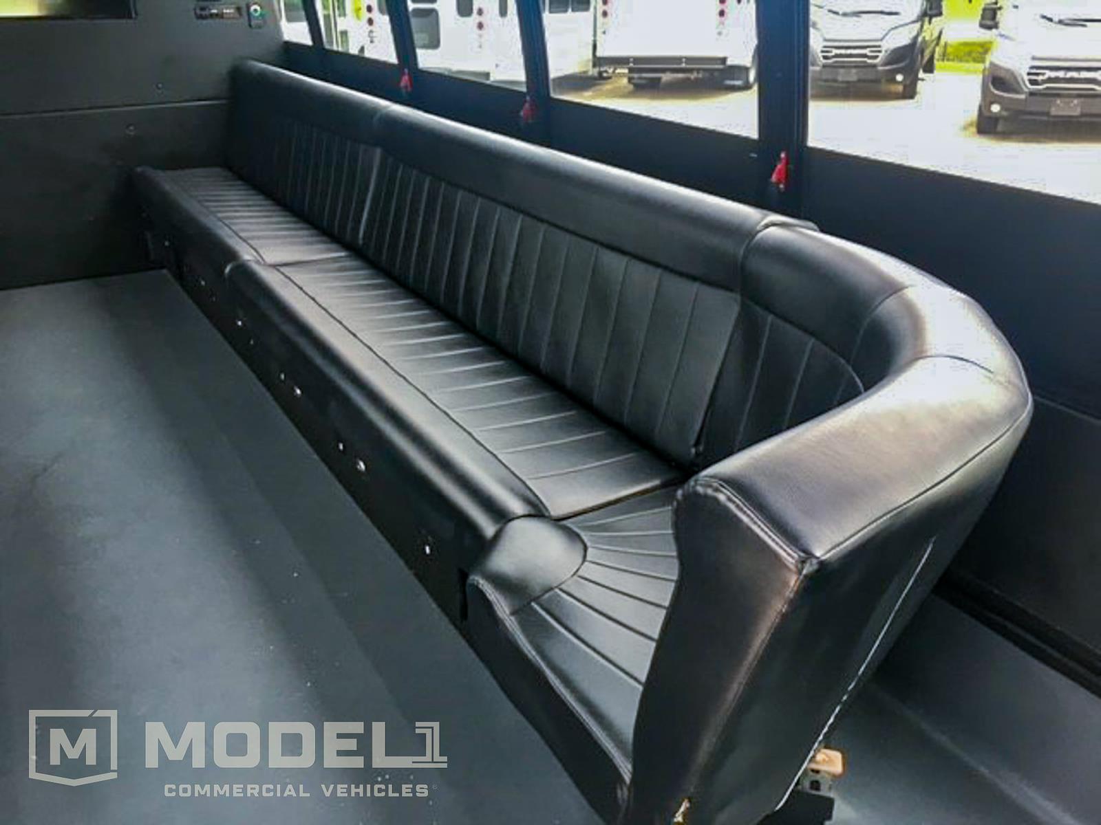 Used 2017 Ford E-450 - photo 14