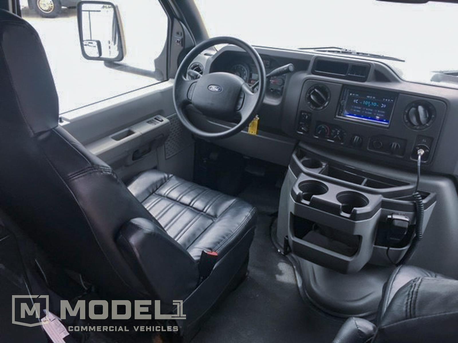 Used 2017 Ford E-450 - photo 7