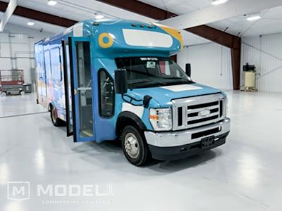 Used 2016 Ford E-350 - photo 1