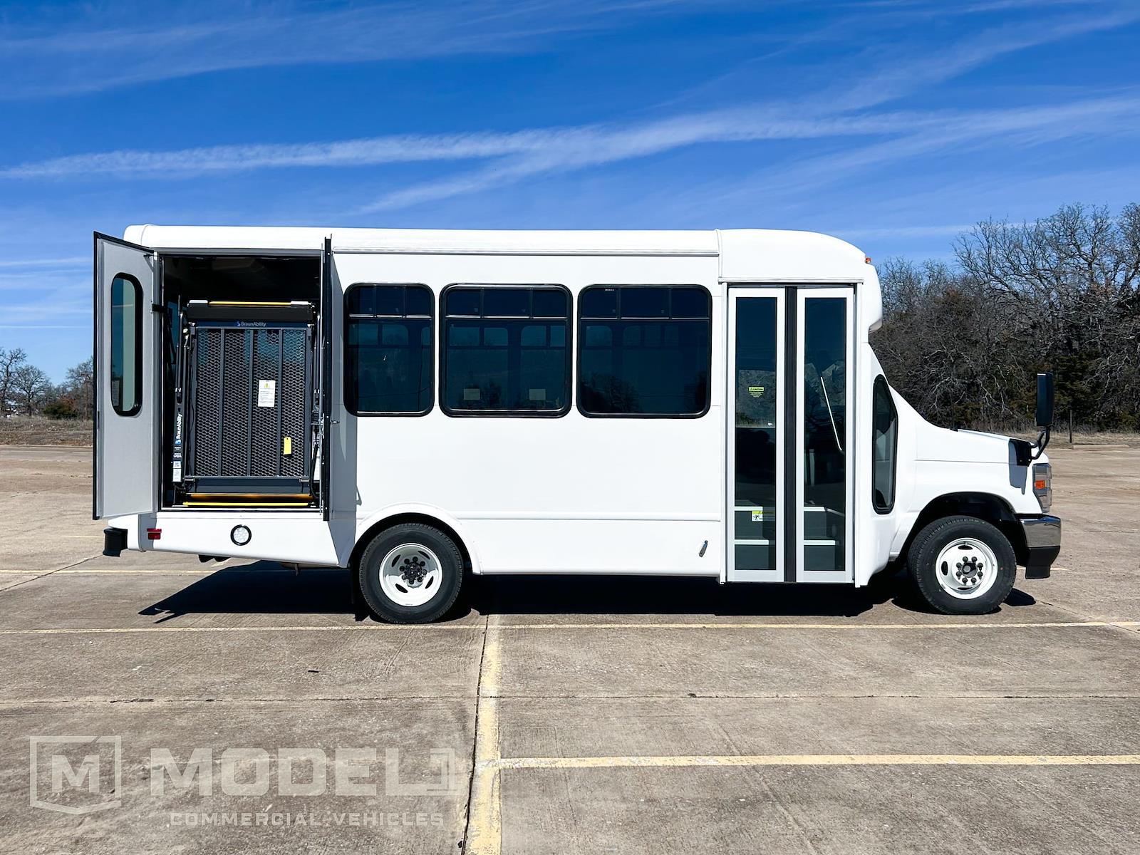 Used 2017 Ford E-350 - photo 13