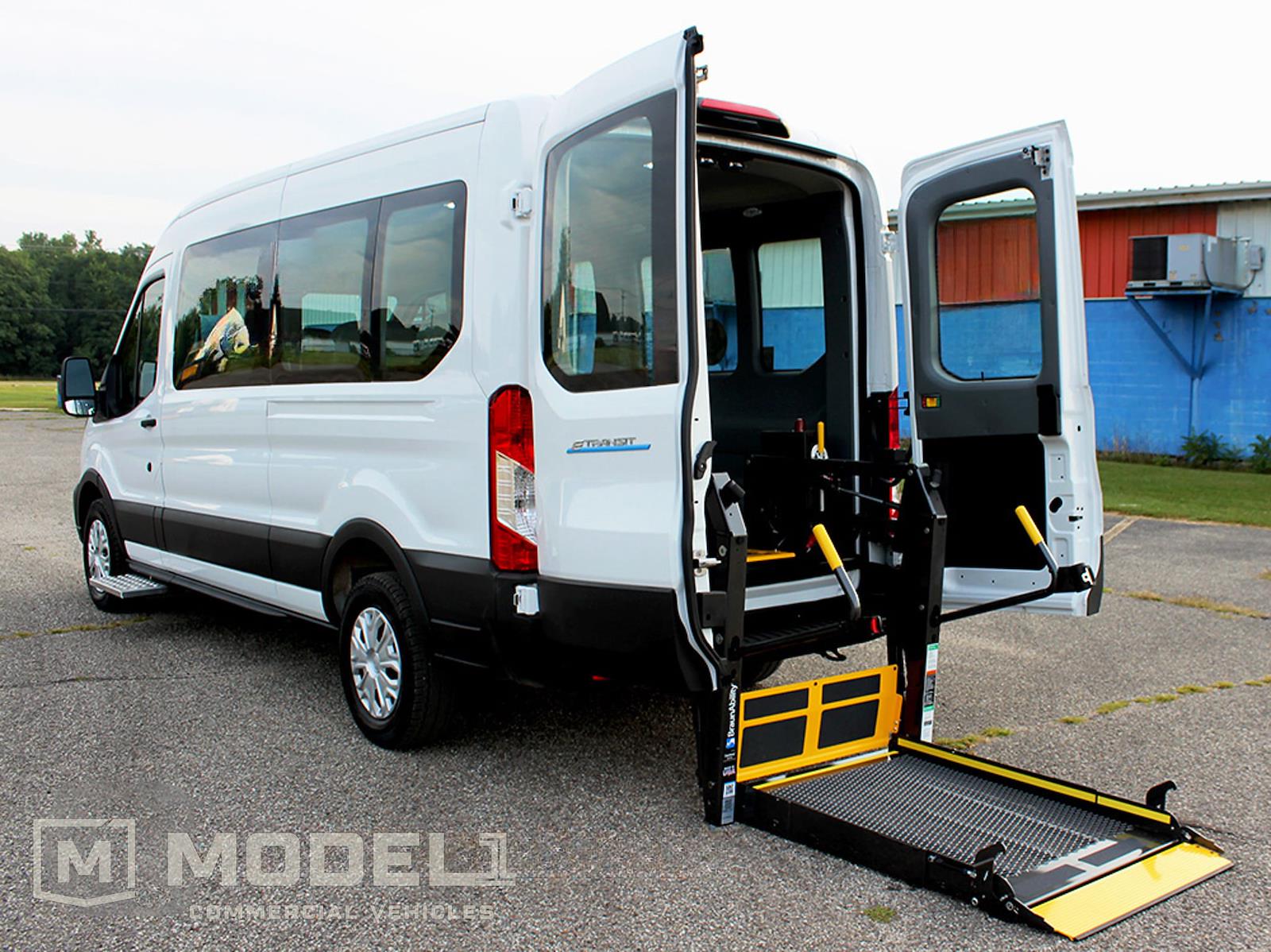 New 2022 Ford E-Transit 350 - photo 2