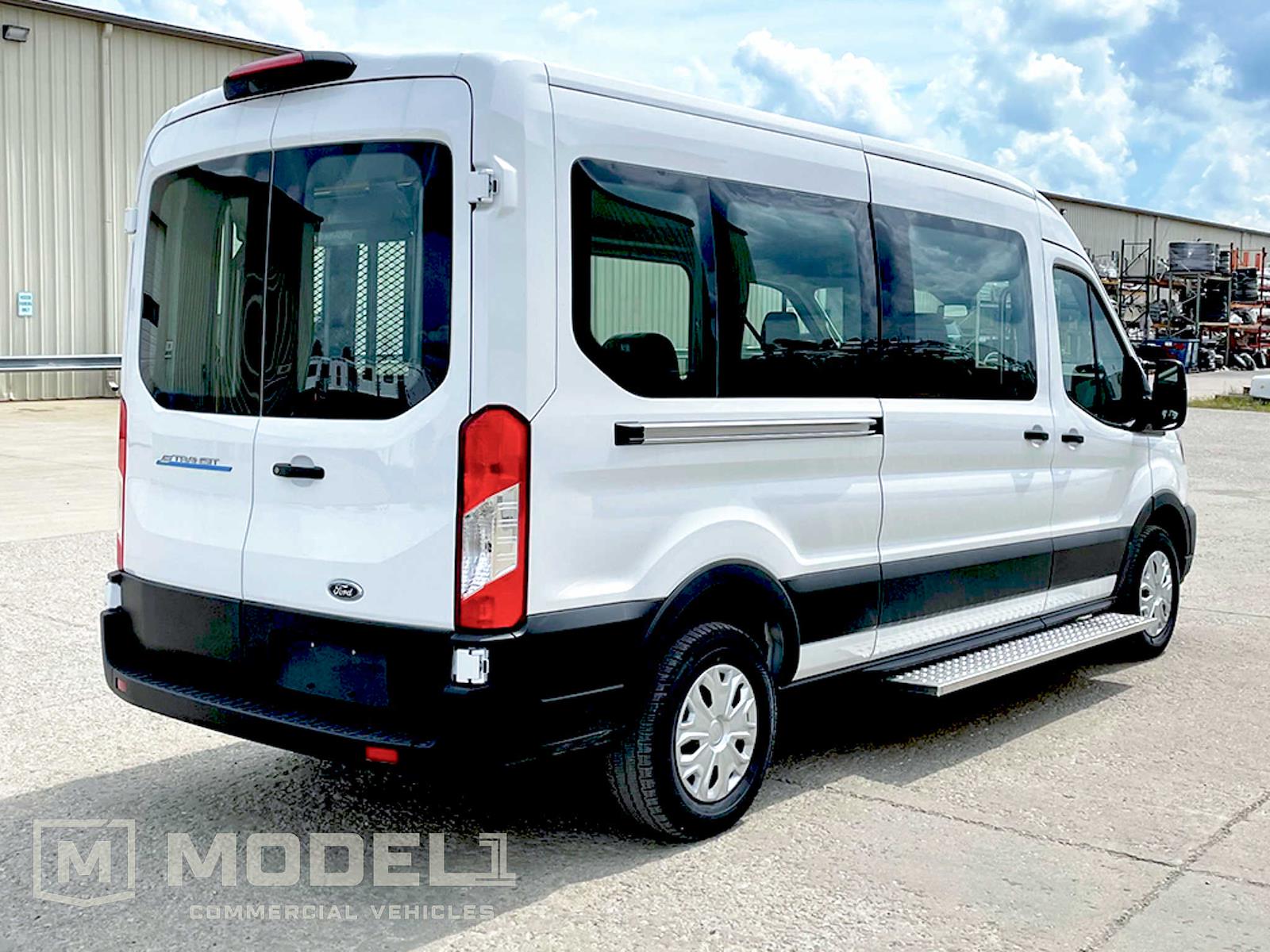 New 2022 Ford E-Transit 350 - photo 5