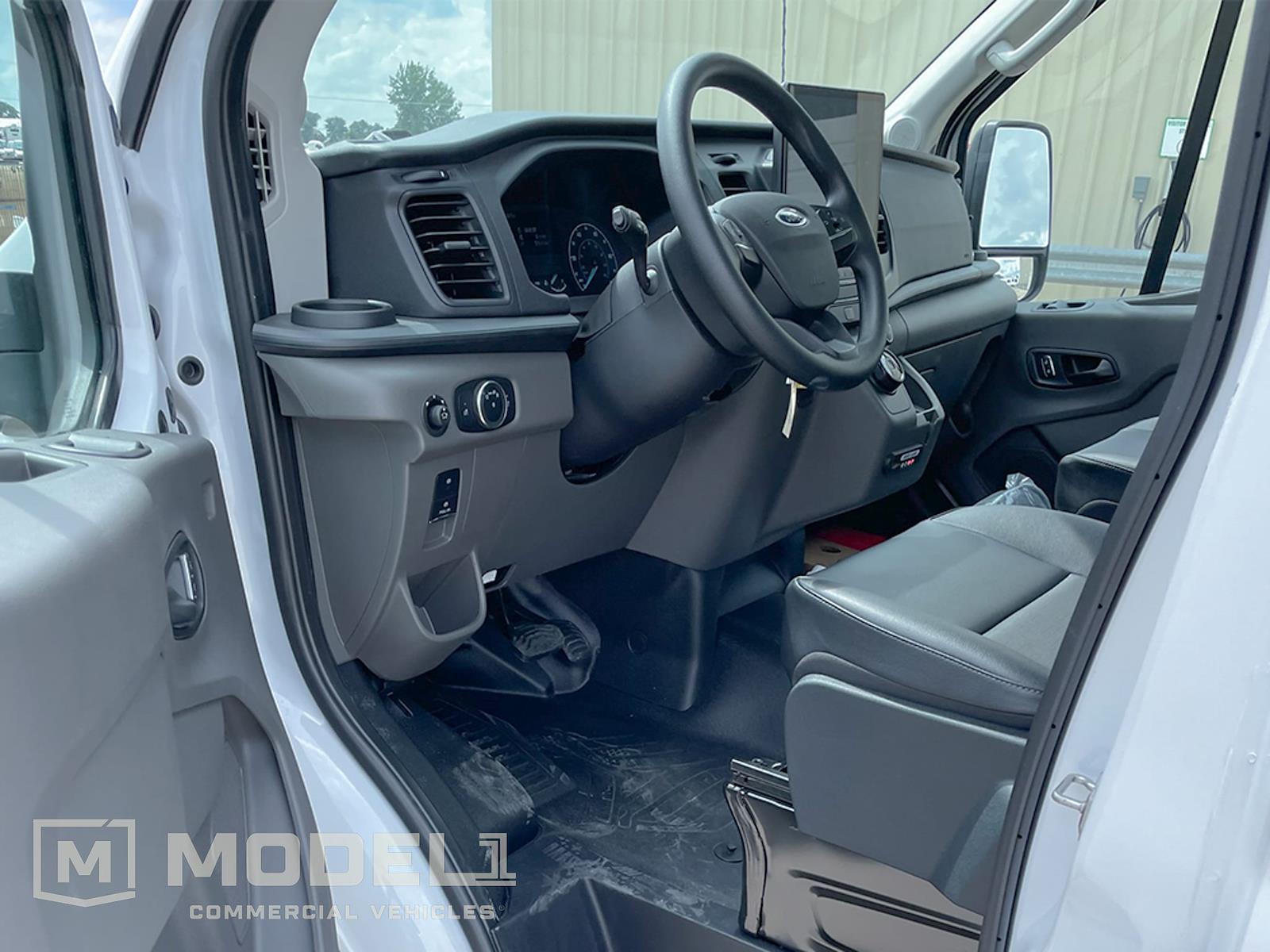 New 2022 Ford E-Transit 350 - photo 6