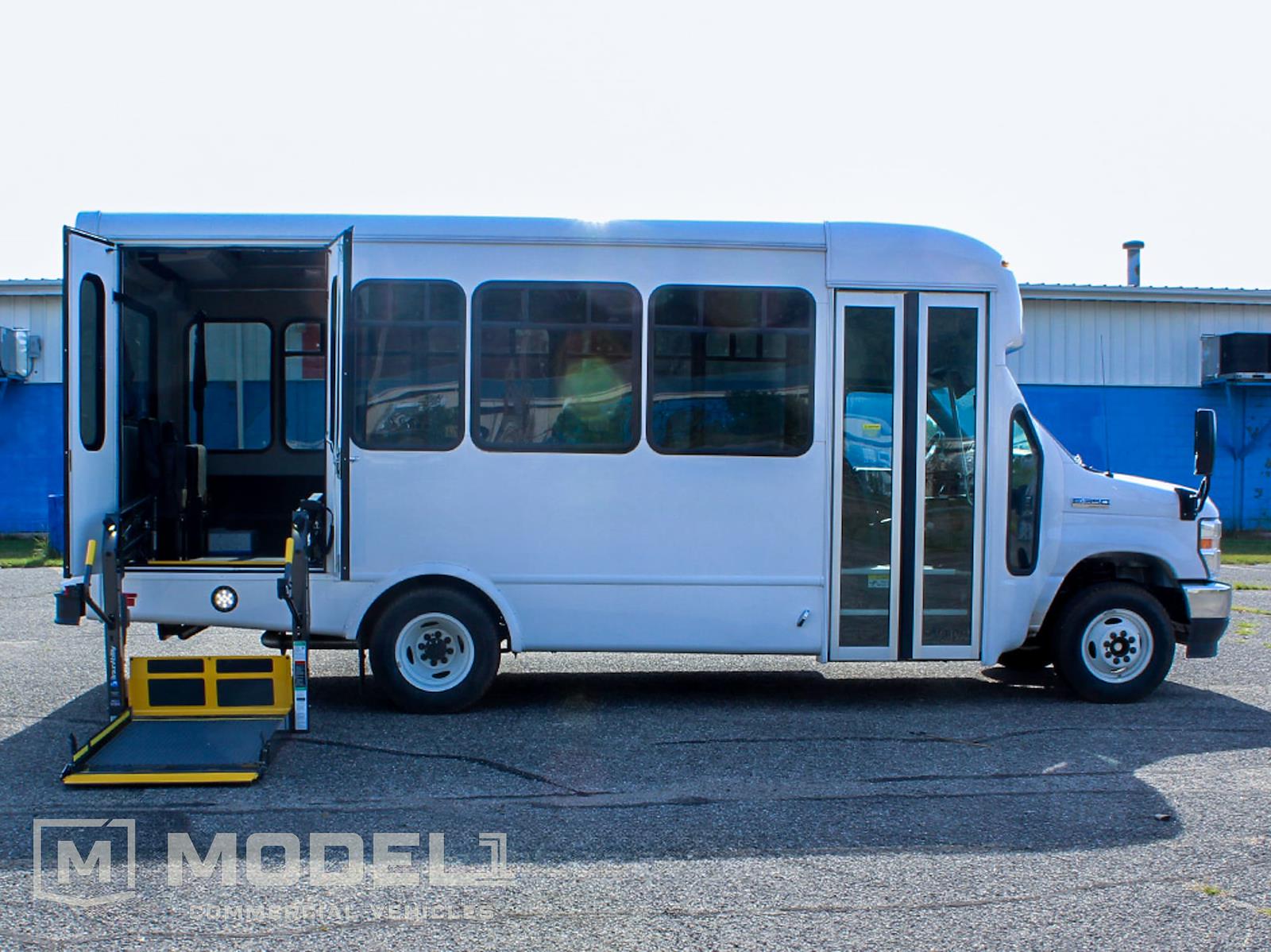 New 2024 Ford E-450 - photo 14