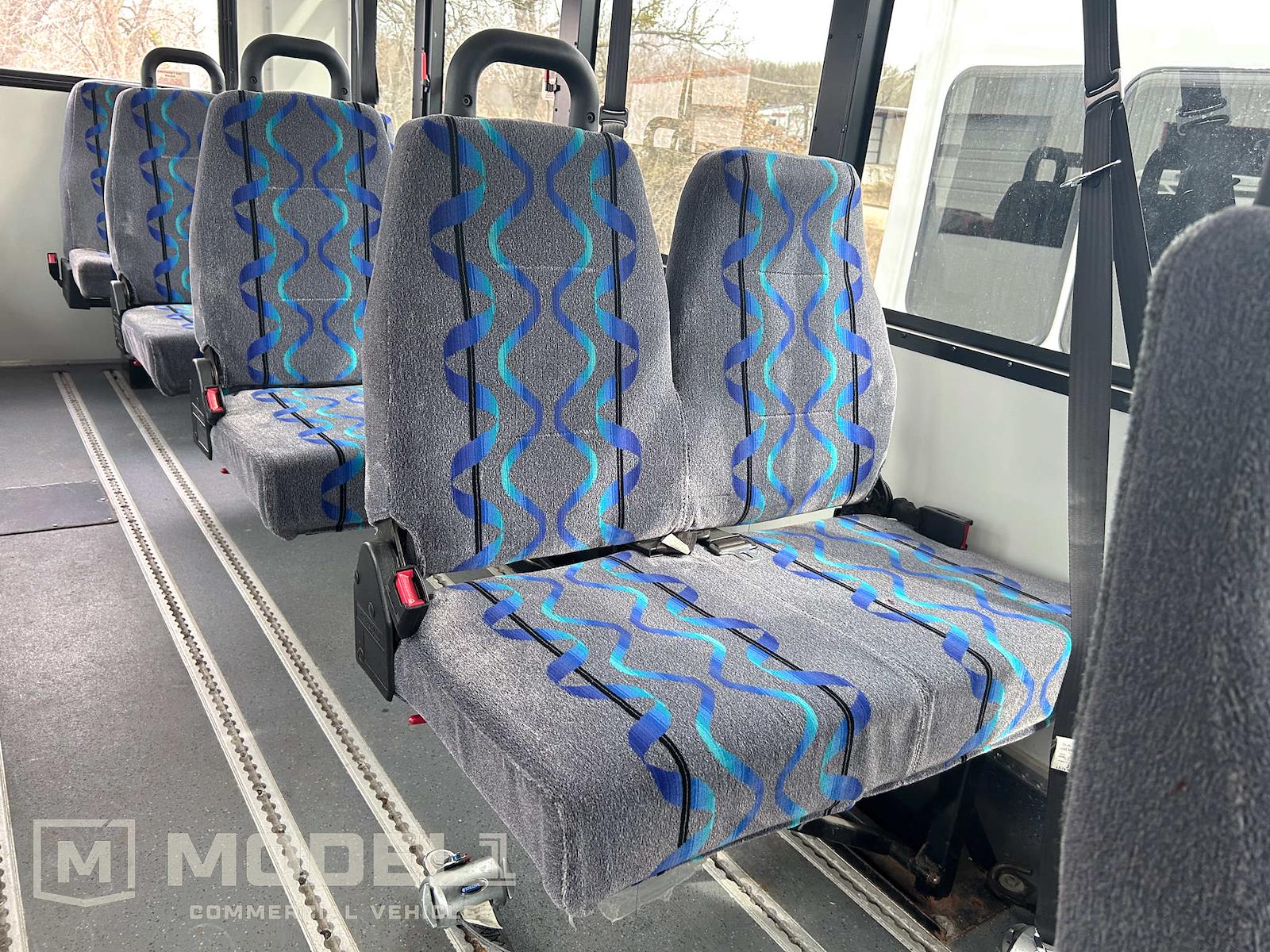 Used 2015 Ford E-450 - photo 12