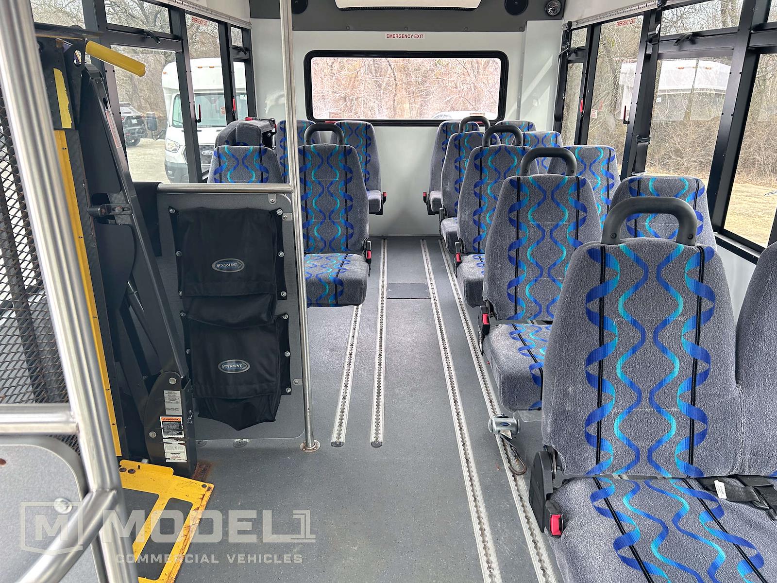 Used 2015 Ford E-450 - photo 5
