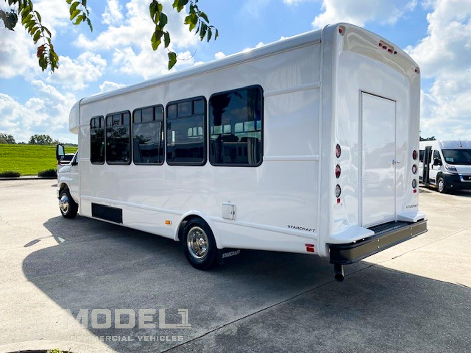 New 2025 Ford E-450 - photo 10