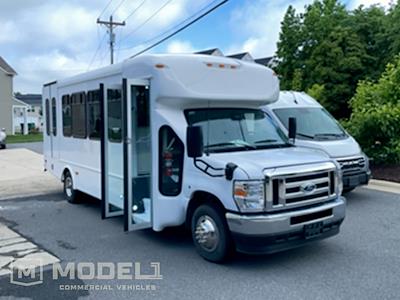 New 2025 Ford E-450 - photo 1
