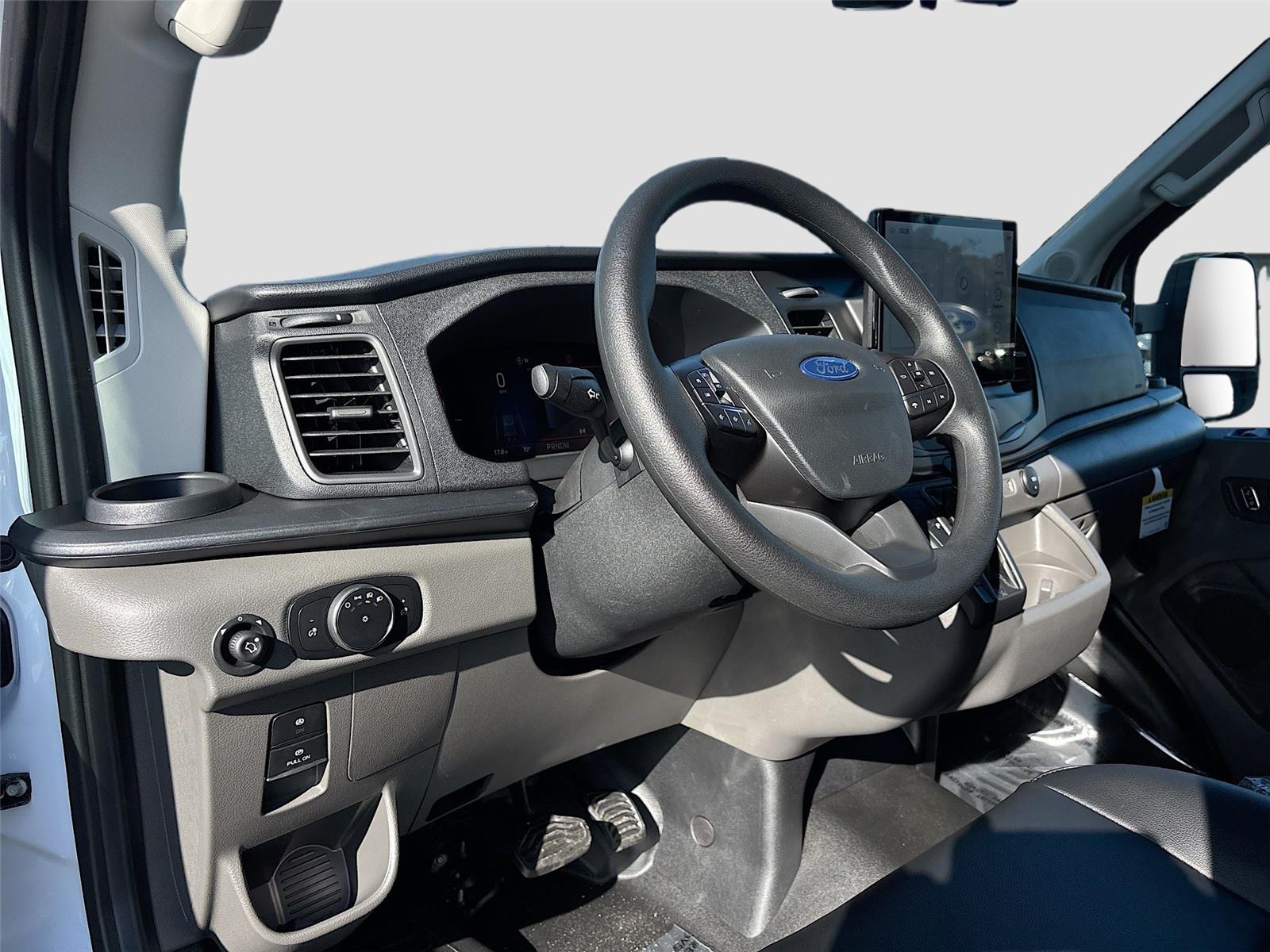 New 2026 Ford Transit 150 - photo 7