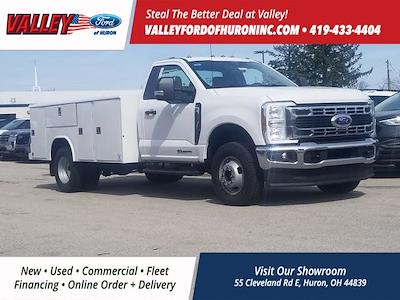 New 2025 Ford F-550 Regular Cab 4WD Reading U132-DW 11' Service Truck for sale #925346 - photo 1