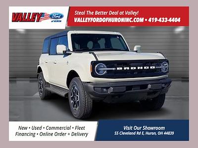 New 2025 Ford Bronco Outer Banks 4WD SUV for sale #925851 - photo 1