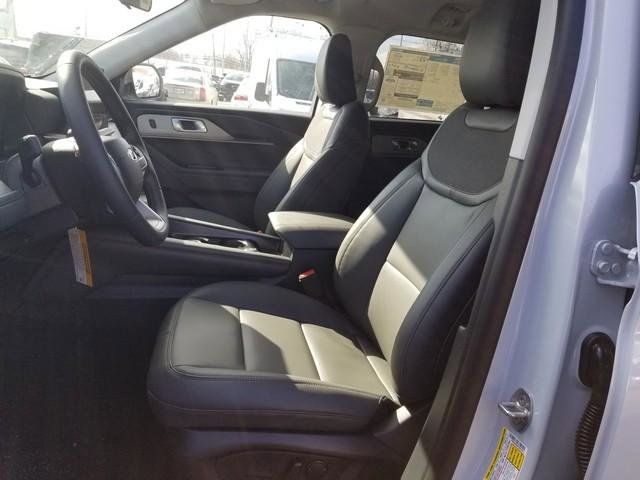 New 2026 Ford Explorer - photo 8