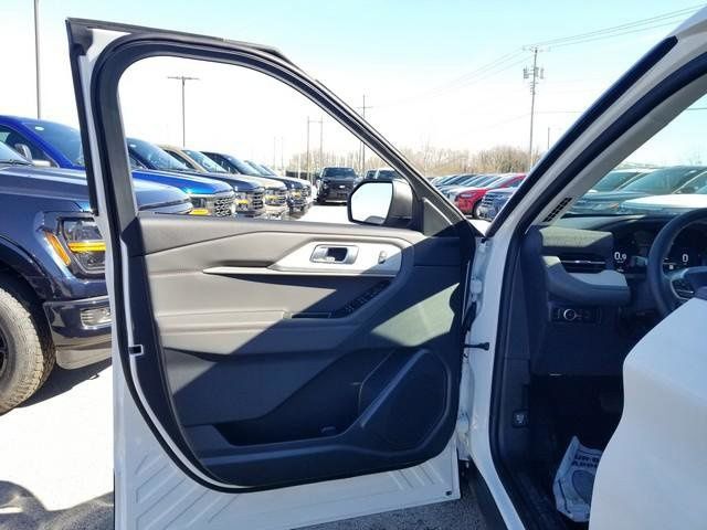 New 2026 Ford Explorer - photo 14