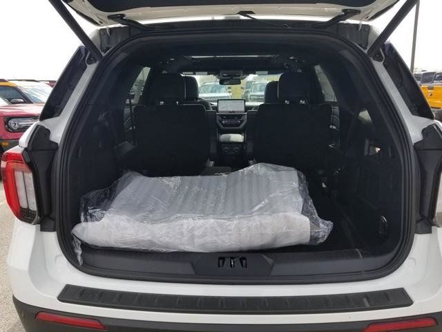 New 2026 Ford Explorer - photo 7