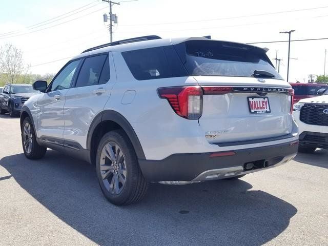 New 2026 Ford Explorer - photo 8