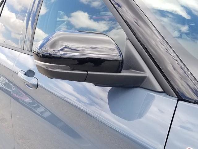 New 2026 Ford Explorer - photo 2