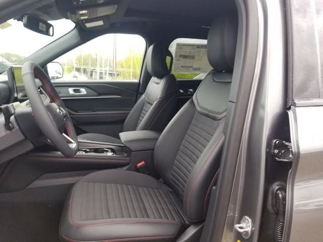 New 2026 Ford Explorer - photo 17