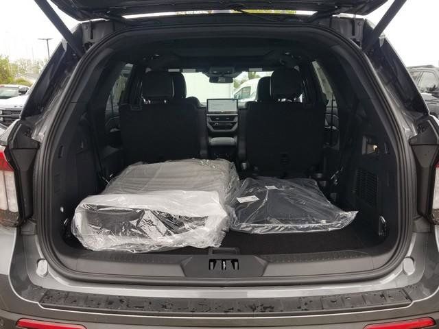 New 2026 Ford Explorer - photo 8
