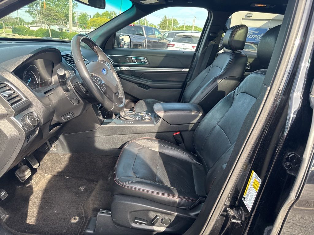 Used 2016 Ford Explorer - photo 12