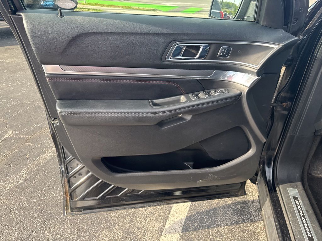 Used 2016 Ford Explorer - photo 15