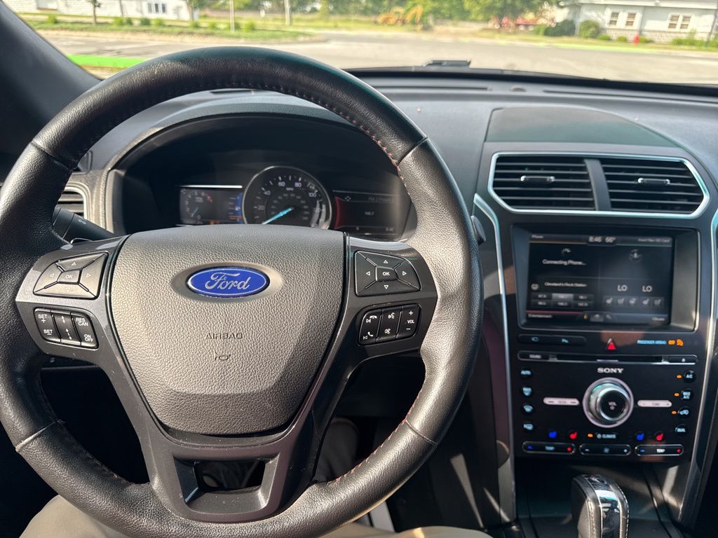 Used 2016 Ford Explorer - photo 16