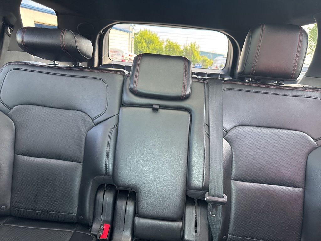 Used 2016 Ford Explorer - photo 30