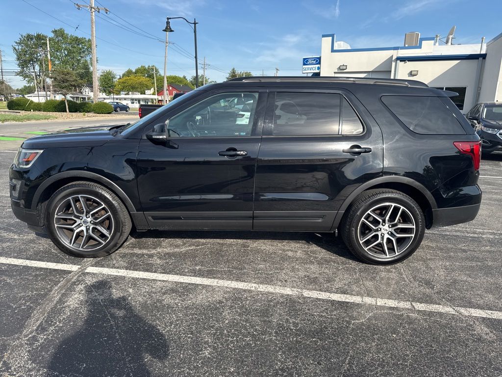 Used 2016 Ford Explorer - photo 8