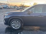 Used 2022 Toyota Highlander Platinum for sale #931778 - photo 37