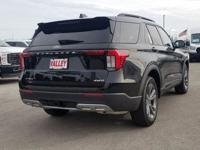New 2026 Ford Explorer - photo 2