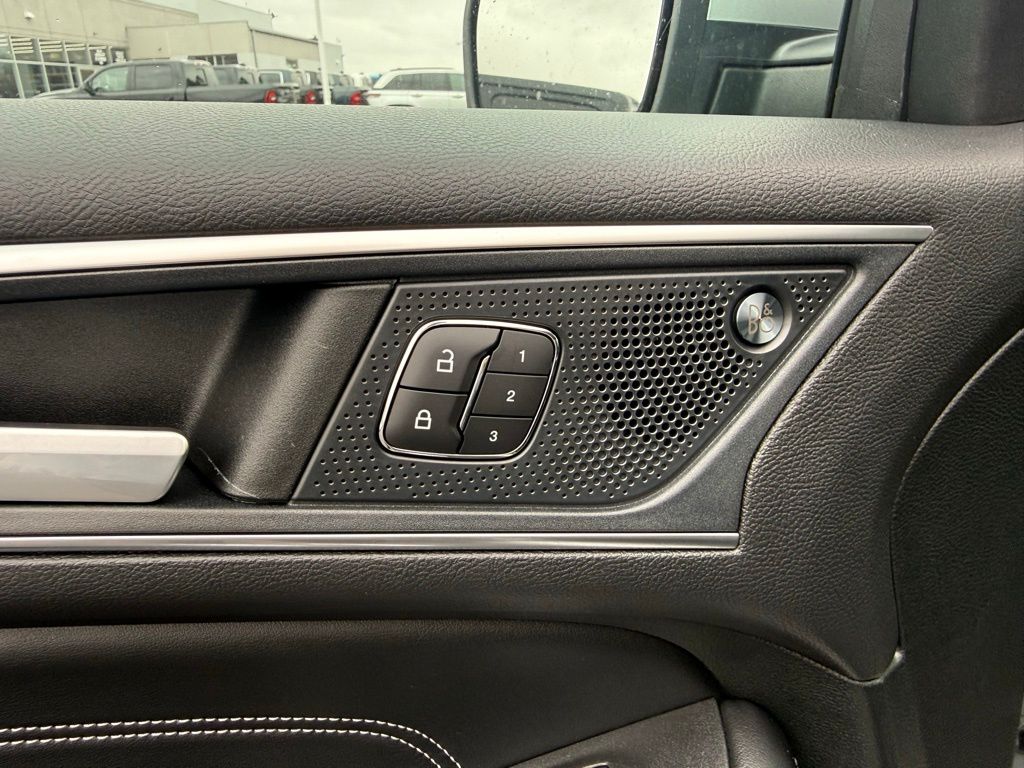 Used 2022 Ford Edge - photo 18