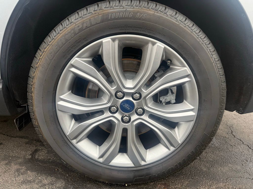Used 2022 Ford Edge - photo 32